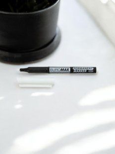 Водостійкий  маркер Buromax з круглим тонким наконечником (1 мм, білий) ACC-MARK-WHITE-0010 фото